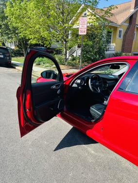 Photo 4 of 26 of 2018 Alfa Romeo Giulia Ti