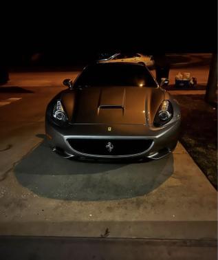 Photo 1 of 9 of 2011 Ferrari California Base