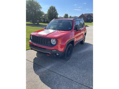 Photo 2 of 13 of 2018 Jeep Renegade Trailhawk