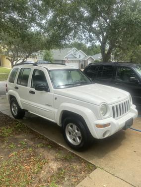 Photo 1 of 14 of 2004 Jeep Liberty Limited