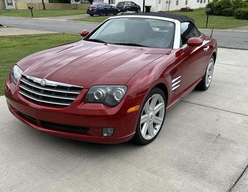 Photo 5 of 10 of 2005 Chrysler Crossfire Limited