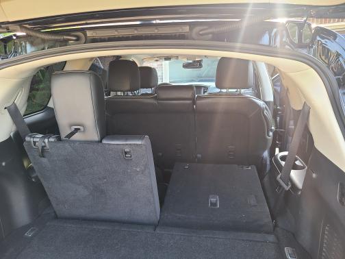 Photo 5 of 9 of 2017 INFINITI QX60 Base