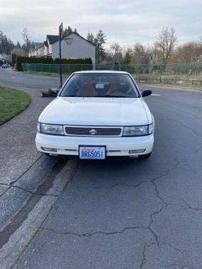 Photo 1 of 5 of 1993 Nissan Maxima SE