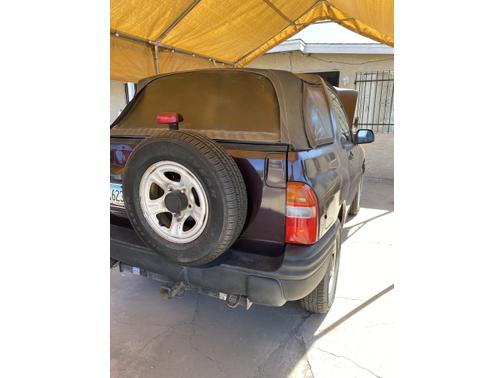 Photo 5 of 6 of 1999 Chevrolet Tracker Base