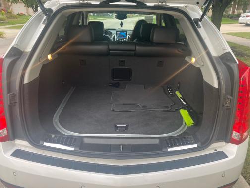 Photo 5 of 16 of 2012 Cadillac SRX Premium Collection