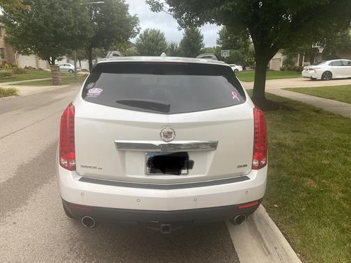 Photo 3 of 16 of 2012 Cadillac SRX Premium Collection