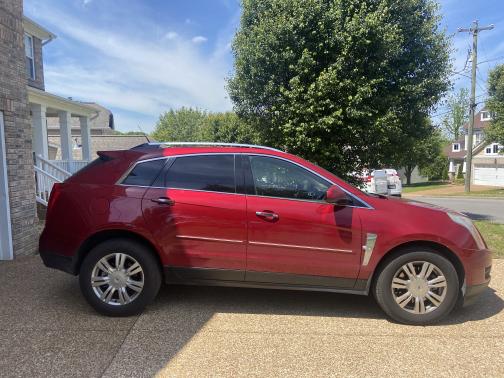 Photo 2 of 4 of 2011 Cadillac SRX Luxury Collection