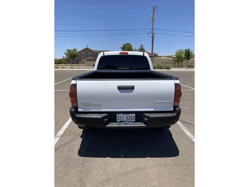 Photo 3 of 30 of 2015 Toyota Tacoma PreRunner