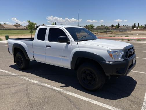Photo 4 of 30 of 2015 Toyota Tacoma PreRunner