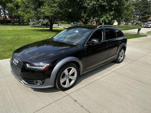 Photo 1 of 8 of 2013 Audi allroad 2.0T Premium