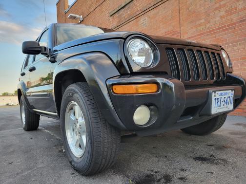 Photo 5 of 6 of 2003 Jeep Liberty Limited