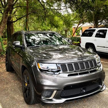 Photo 5 of 7 of 2020 Jeep Grand Cherokee Trackhawk