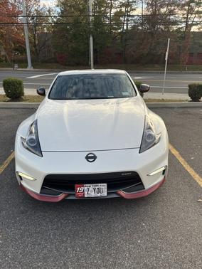 Photo 1 of 10 of 2019 Nissan 370Z NISMO