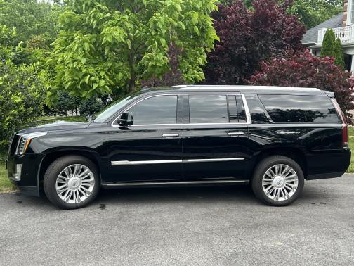 Photo 1 of 19 of 2018 Cadillac Escalade ESV Platinum