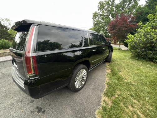 Photo 4 of 19 of 2018 Cadillac Escalade ESV Platinum
