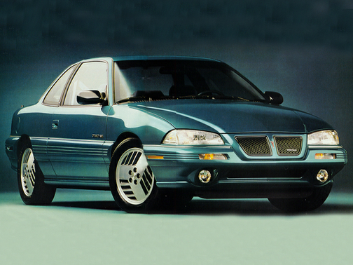 2002 Pontiac Grand Prix Specs, Price, MPG & Reviews