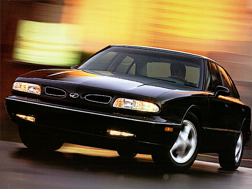 1998 Oldsmobile Eighty-Eight Specs, Price, MPG & Reviews | Cars.com